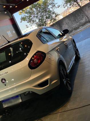 FIAT BRAVO 1.4 16V T-JET GASOLINA 4P MANUAL FIAT BRAVO 1.4 16V T-JET GASOLINA 4P MANUAL
